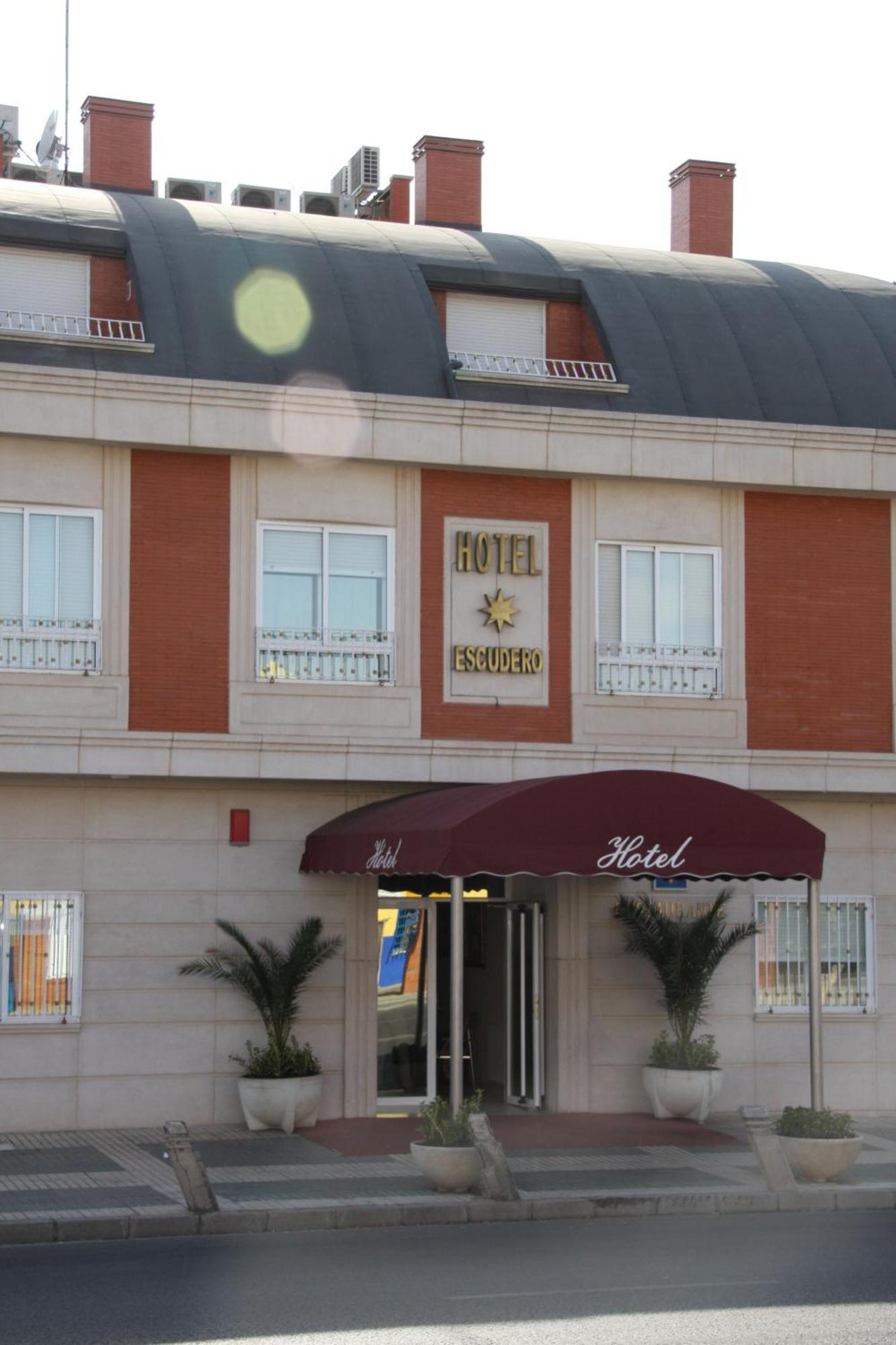 Hotel Escudero Ciudad Real Bagian luar foto