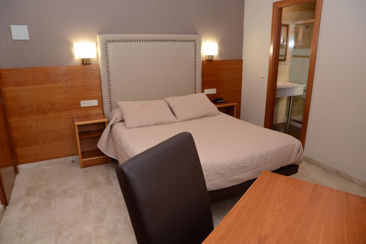 Hotel Escudero Ciudad Real Bagian luar foto
