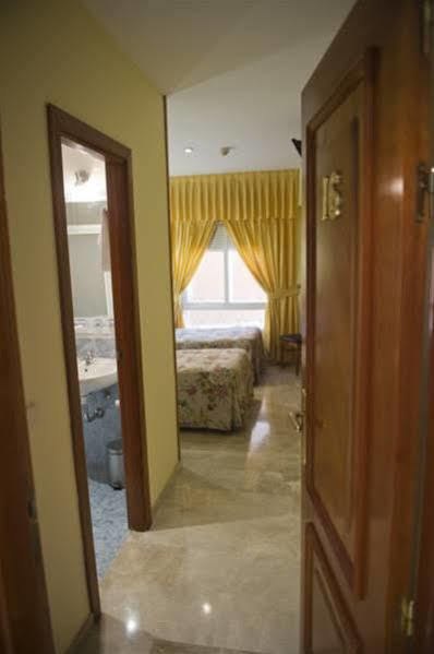 Hotel Escudero Ciudad Real Bagian luar foto