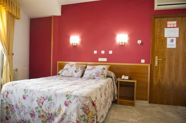 Hotel Escudero Ciudad Real Bagian luar foto