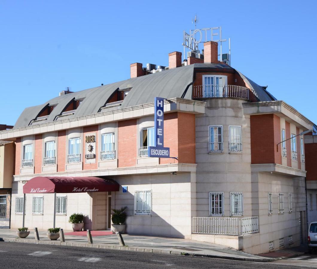 Hotel Escudero Ciudad Real Bagian luar foto